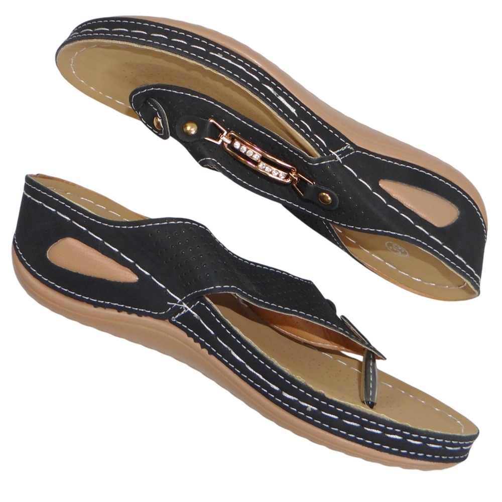 New Womens Black Wedge Thong Sandals Rhinestone Accent Comfort Slip On Size 8.5